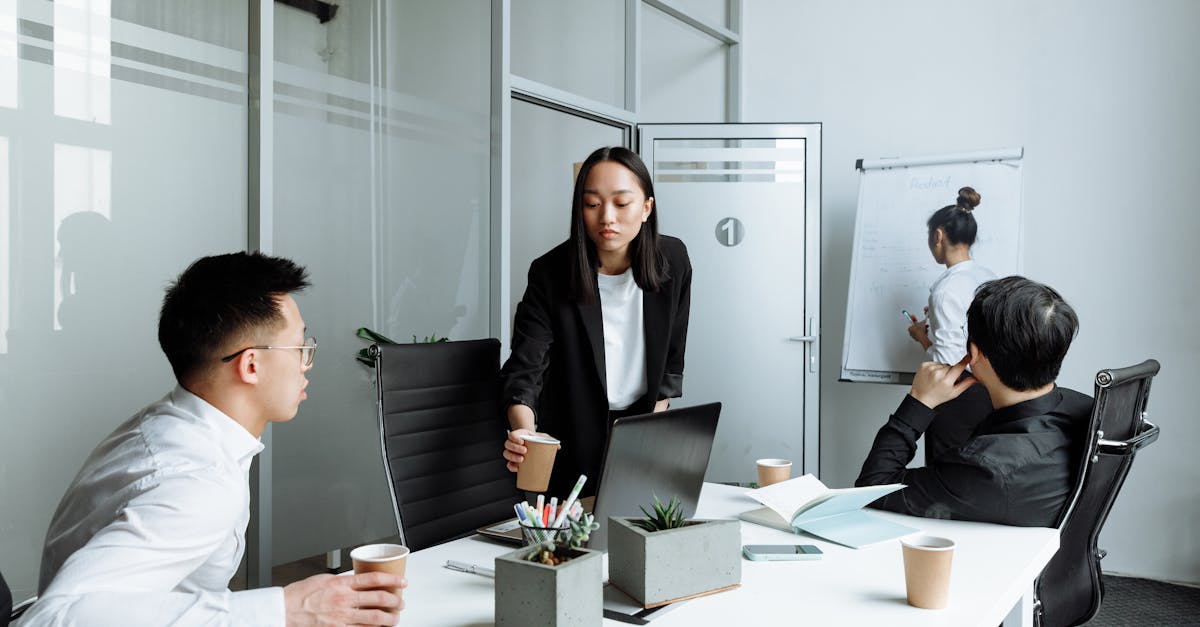 Tương tác trên mạng xã hội